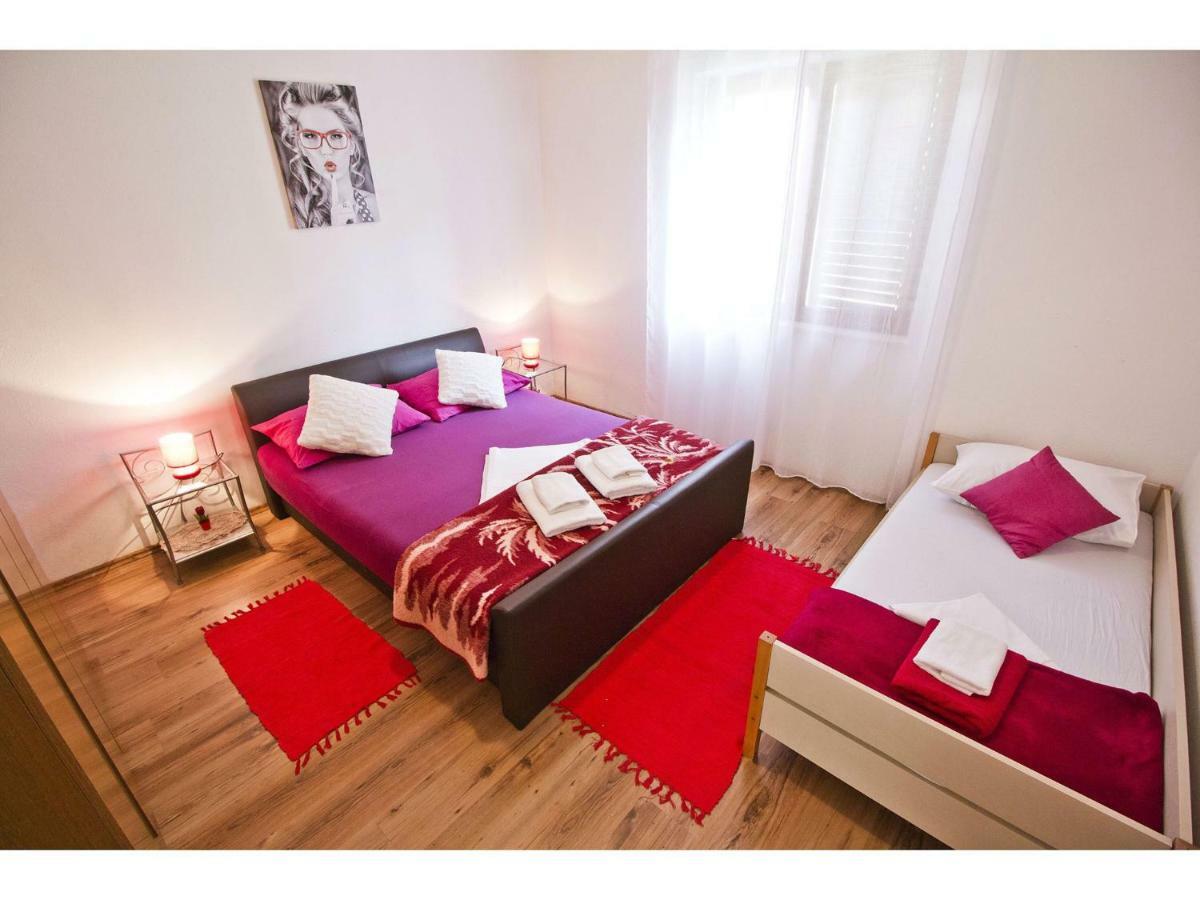 Apartment Josip Подстрана Экстерьер фото