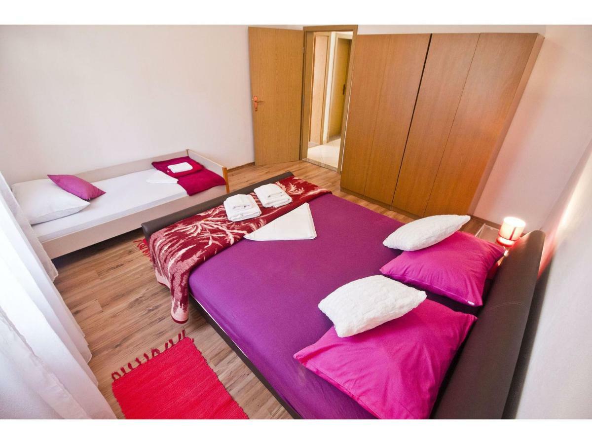 Apartment Josip Подстрана Экстерьер фото