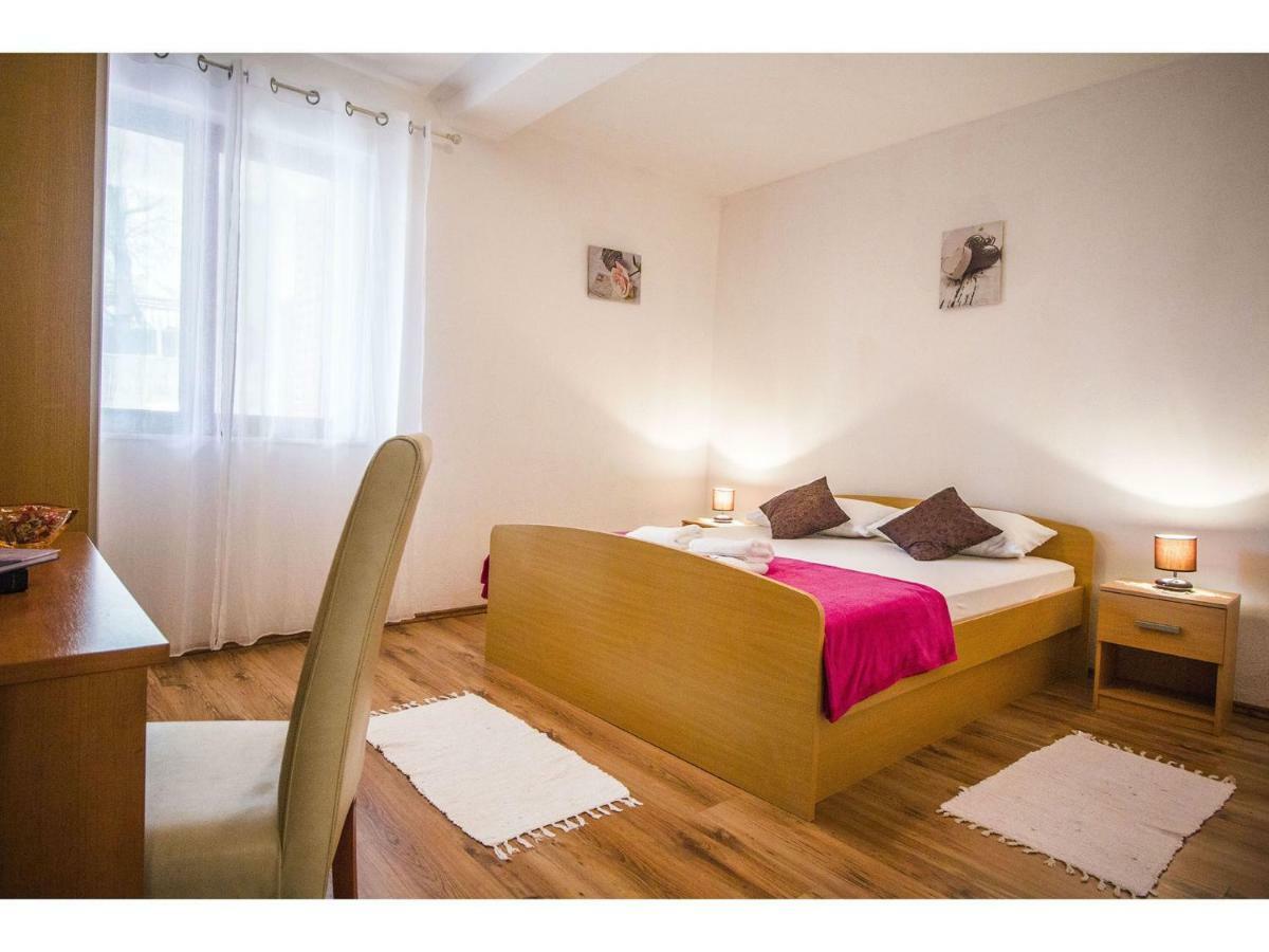Apartment Josip Подстрана Экстерьер фото